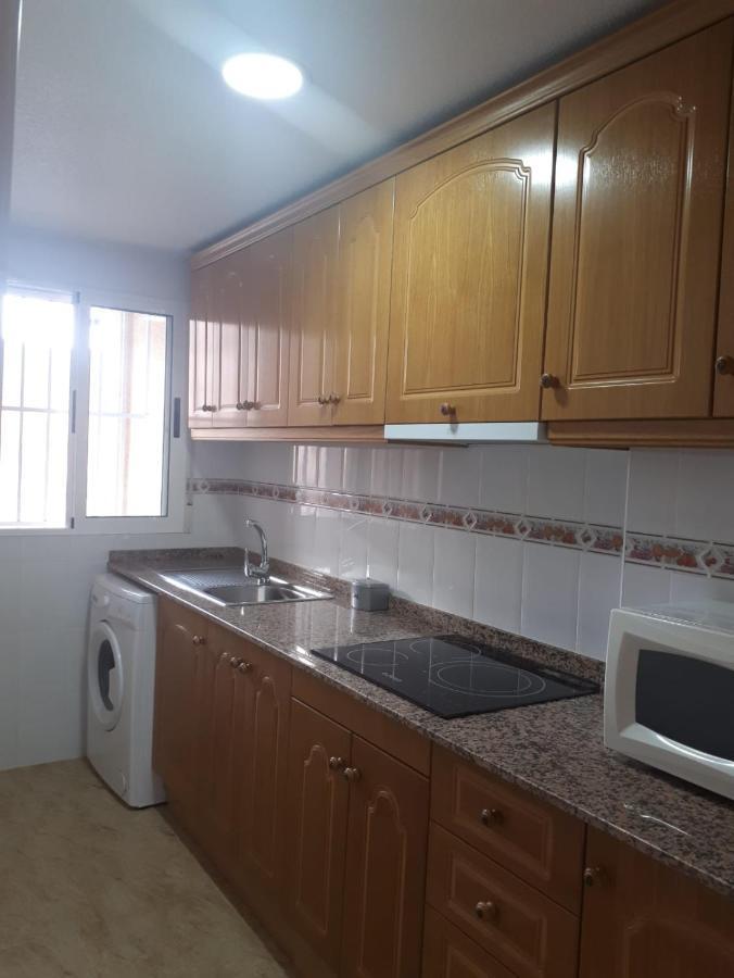Apartamento 9 De Octubre Los Montesinos Luaran gambar