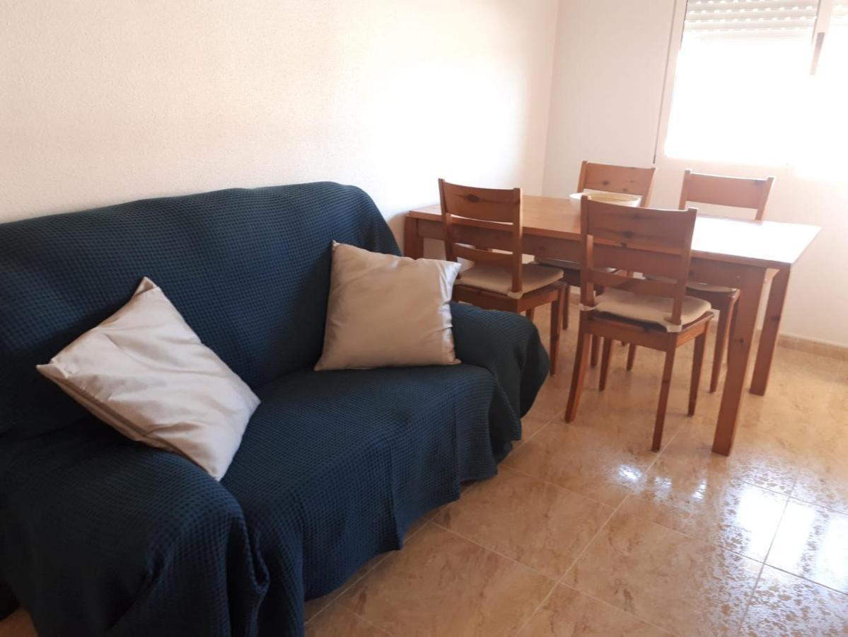 Apartamento 9 De Octubre Los Montesinos Luaran gambar
