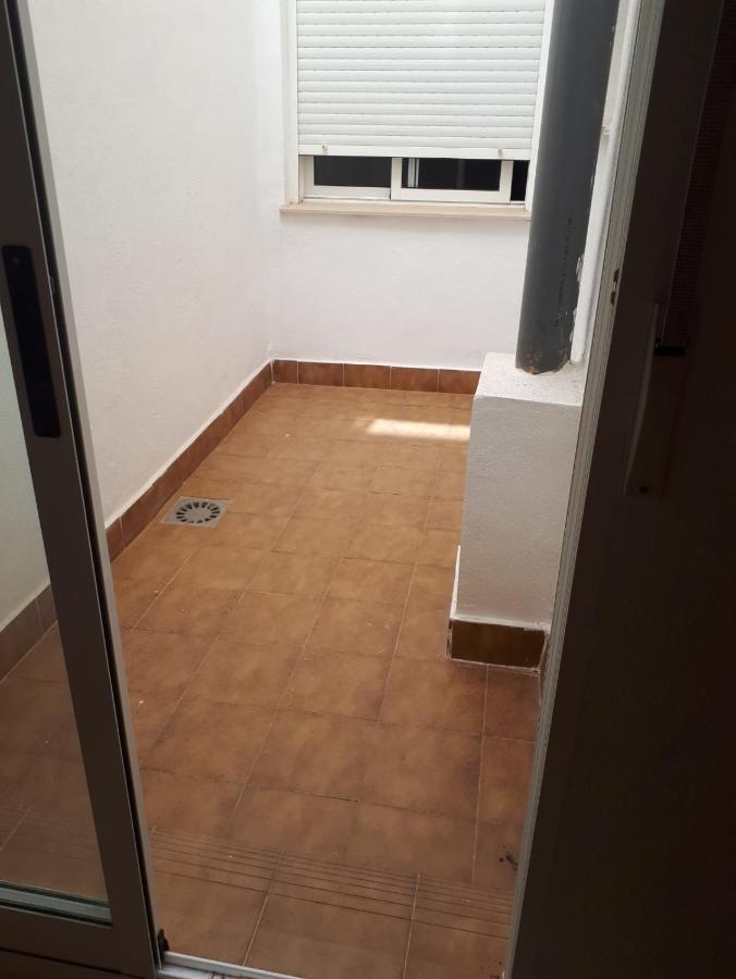 Apartamento 9 De Octubre Los Montesinos Luaran gambar
